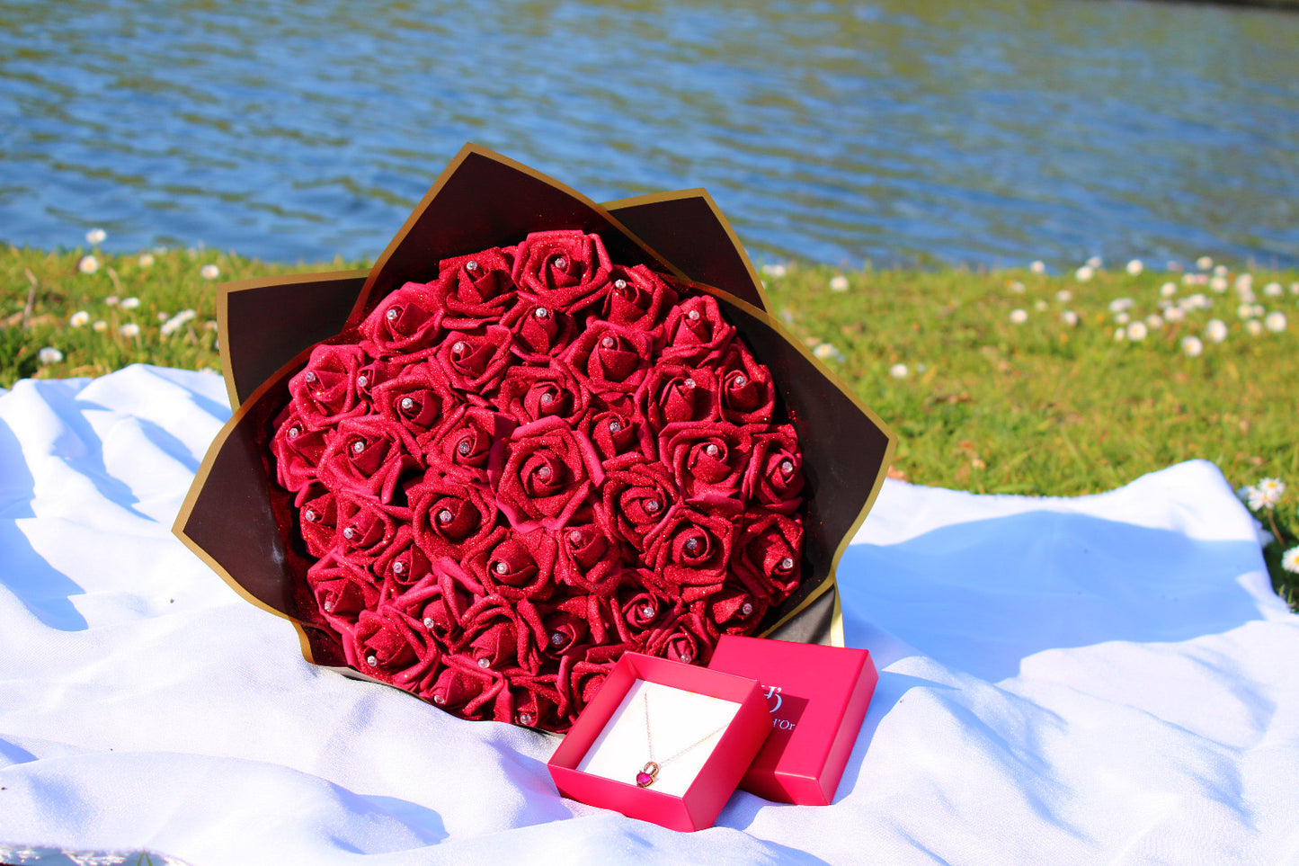 CUSTOMIZABLE BOUQUET